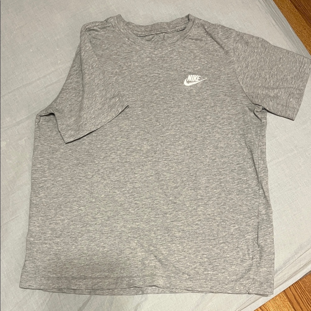 Nike Heather Gray T-Shirt